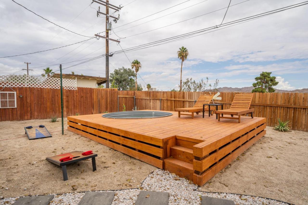 ジョシュア・ツリー Palm Vista Retreat *Hot Tub/Cowboy Pool/Hammocks*ヴィラ エクステリア 写真